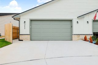 2433 S Wheatland Ct, Wichita, KS 67235