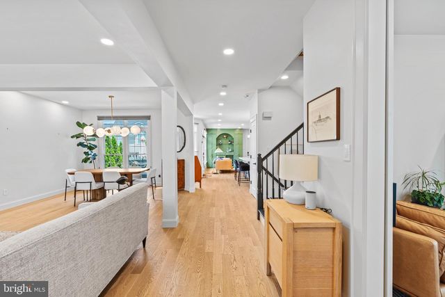 1405 BUENA VISTA AVE, Mclean, VA 22101