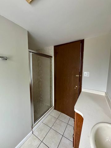 16104 Oak Avenue, Oak Forest, IL 60452