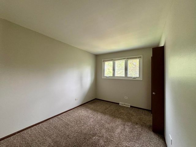 16104 Oak Avenue, Oak Forest, IL 60452
