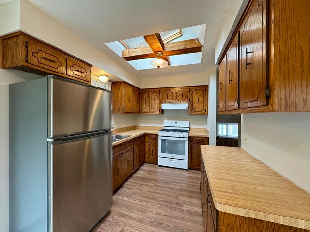 16104 Oak Avenue, Oak Forest, IL 60452