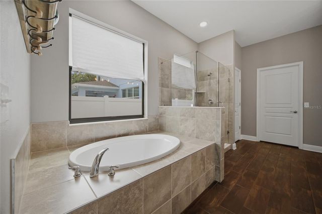 2516 W CURTIS STREET, Tampa, FL 33614