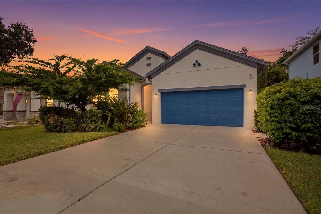 2516 W CURTIS STREET, Tampa, FL 33614