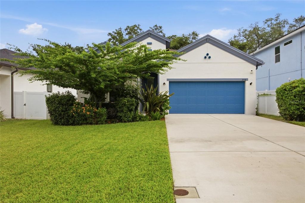 Image 2 of property listing at 2516 W CURTIS STREET, Tampa, FL 33614