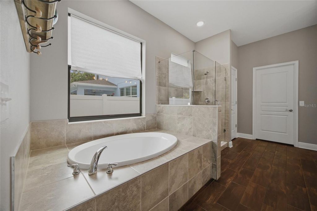 Image 23 of property listing at 2516 W CURTIS STREET, Tampa, FL 33614