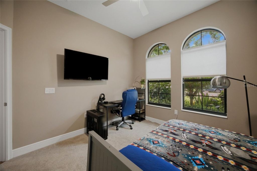 Image 26 of property listing at 2516 W CURTIS STREET, Tampa, FL 33614