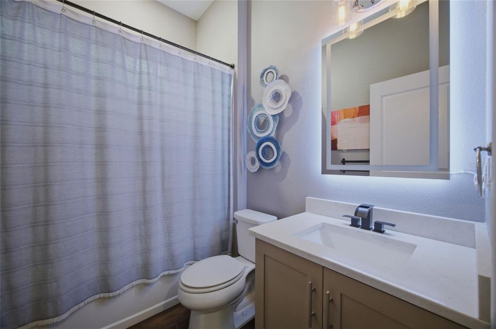 Image 27 of property listing at 2516 W CURTIS STREET, Tampa, FL 33614