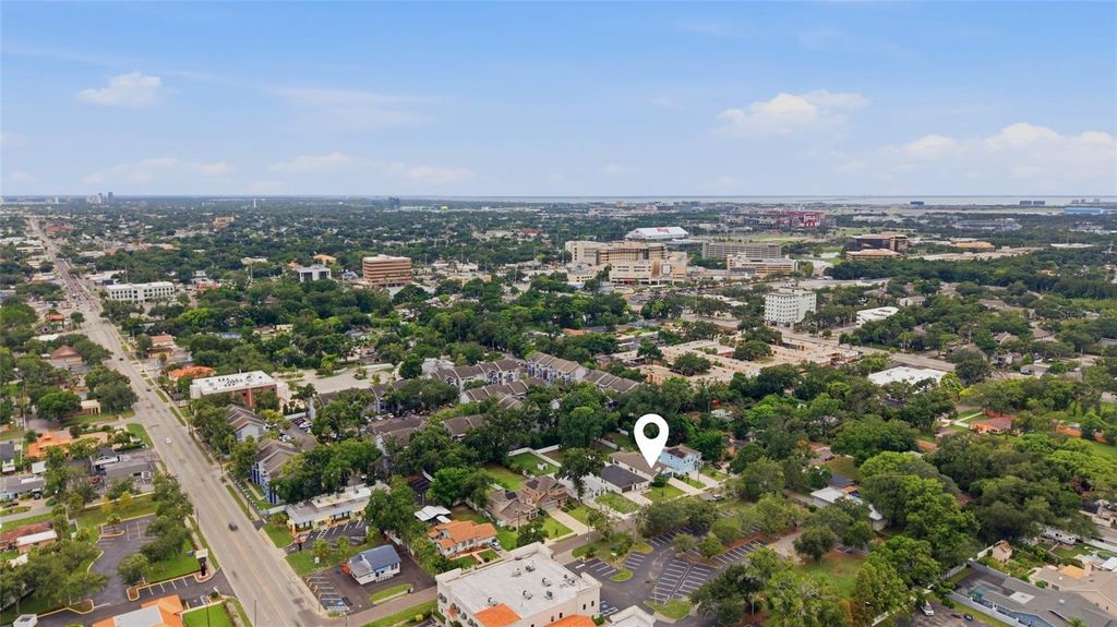 Image 41 of property listing at 2516 W CURTIS STREET, Tampa, FL 33614