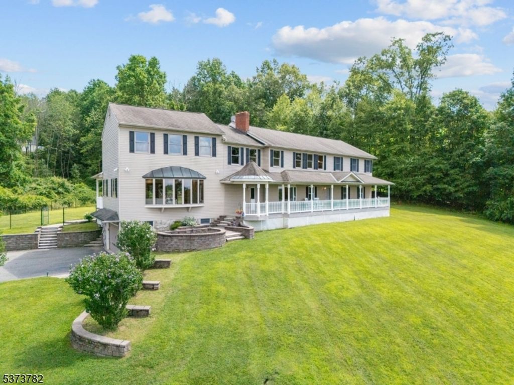 20 Spring Hill Ln, Liberty Twp., NJ 07838
