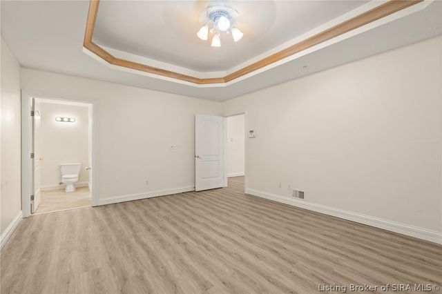 1008 Fox Hunters Pt, New Albany, IN 47150