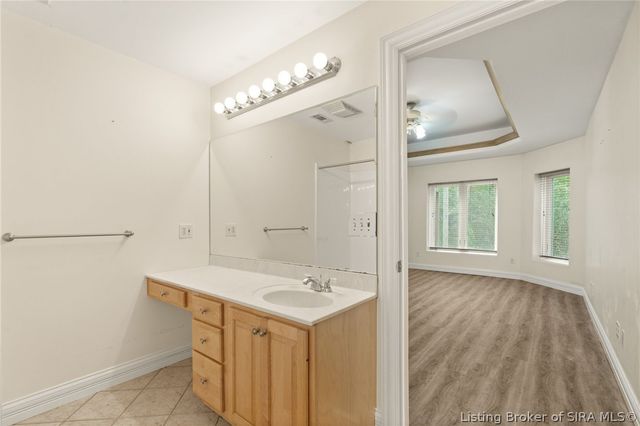 1008 Fox Hunters Pt, New Albany, IN 47150