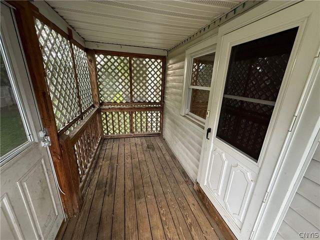 915 Arcadia Avenue, Utica, NY 13502