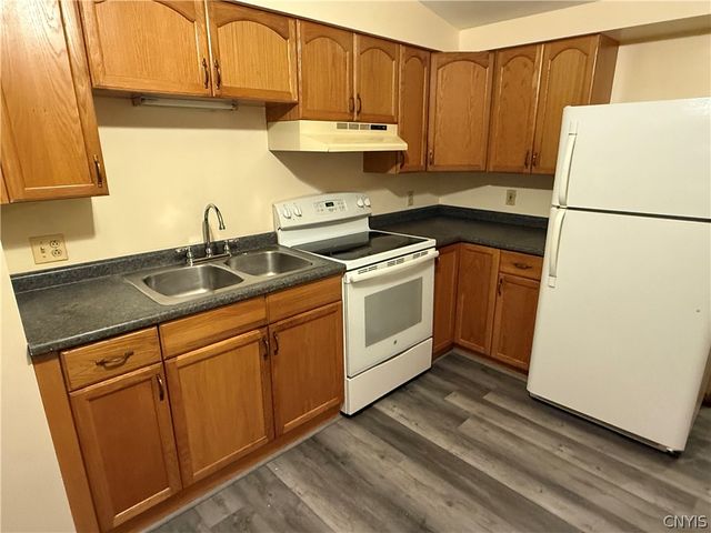 915 Arcadia Avenue, Utica, NY 13502