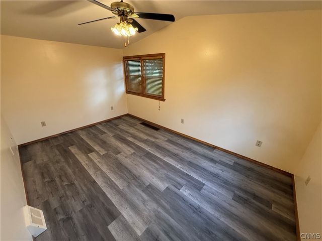 915 Arcadia Avenue, Utica, NY 13502