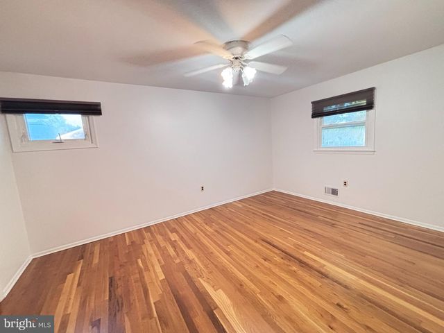 94 KINO BLVD, Hamilton, NJ 08619