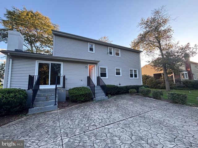 94 KINO BLVD, Hamilton, NJ 08619