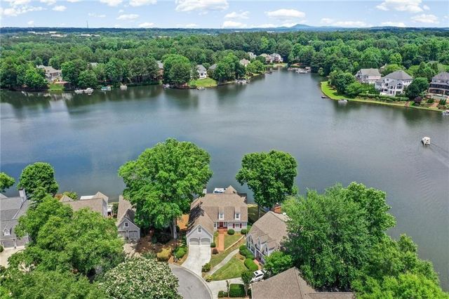 6425 Spinnaker Lane, Alpharetta, GA 30005