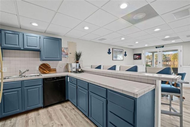 6425 Spinnaker Lane, Alpharetta, GA 30005