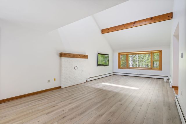 112 Gile Road, Nottingham, NH 03290