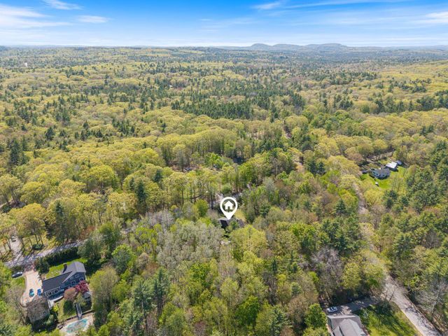 112 Gile Road, Nottingham, NH 03290