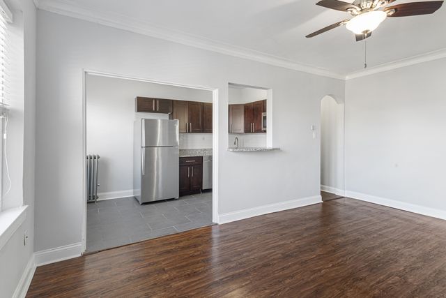 1608 W Sherwin Avenue 414, Chicago, IL 60626