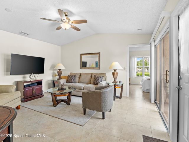 1445 Malibu Circle NE 107, Palm Bay, FL 32905