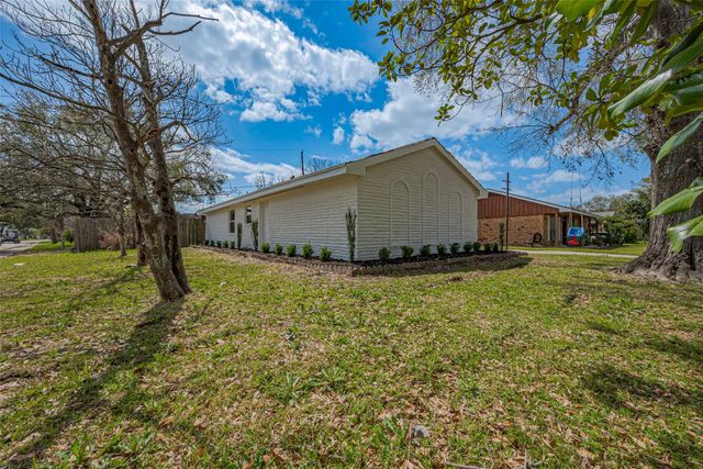 11603 Leader Street, Houston, TX 77072