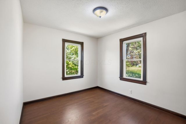 1988 E 5th Avenue, Columbus, OH 43219