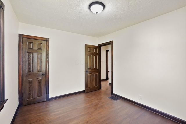 1988 E 5th Avenue, Columbus, OH 43219