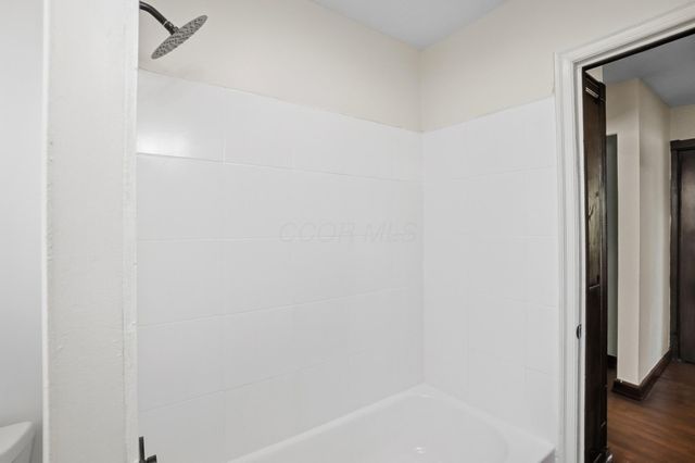 1988 E 5th Avenue, Columbus, OH 43219