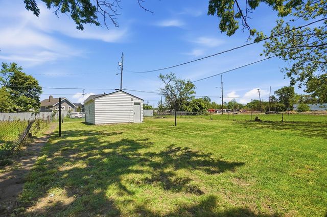 1988 E 5th Avenue, Columbus, OH 43219