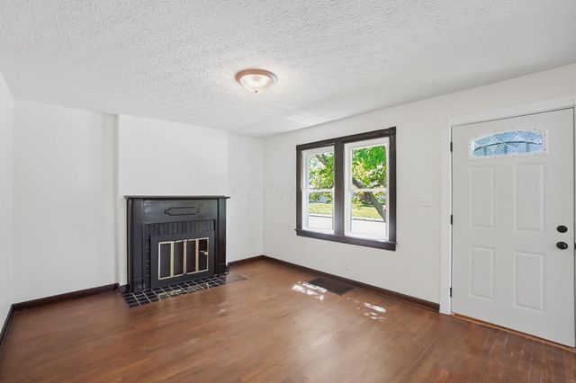 1988 E 5th Avenue, Columbus, OH 43219