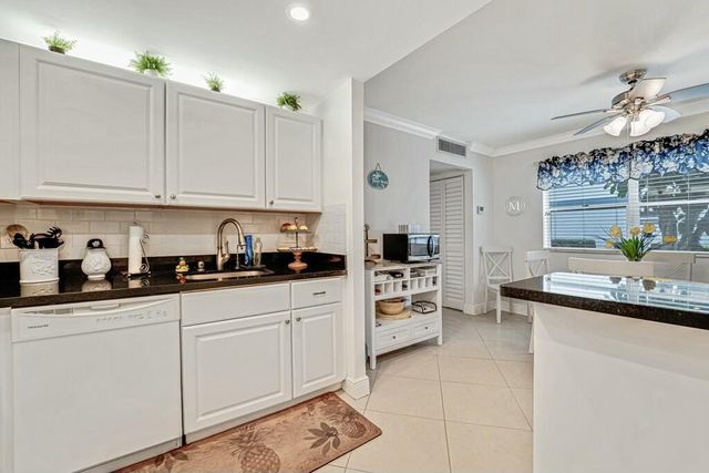 350 Tuscany G, Delray Beach, FL 33446