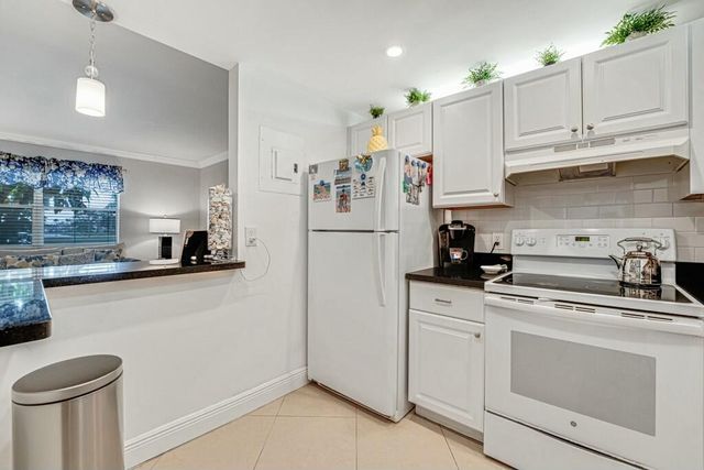 350 Tuscany G, Delray Beach, FL 33446