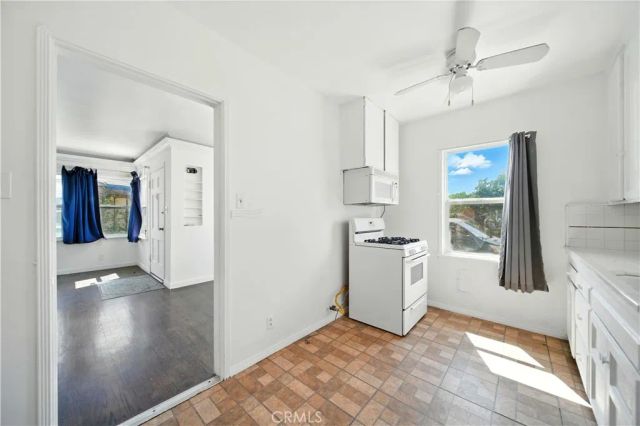 1048 simmons, East Los Angeles, CA 90022