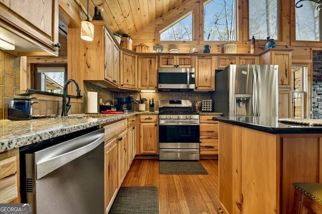 185 Locust Lane, Morganton, GA 30560