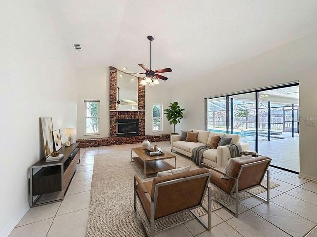 2414 BUCKHORN RUN DRIVE, Valrico, FL 33596