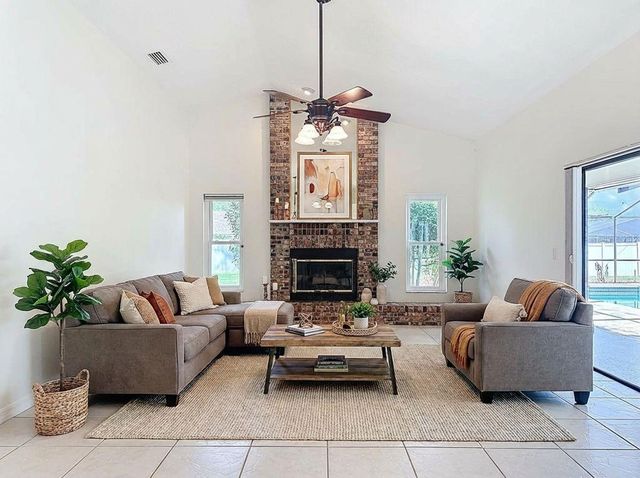 2414 BUCKHORN RUN DRIVE, Valrico, FL 33596