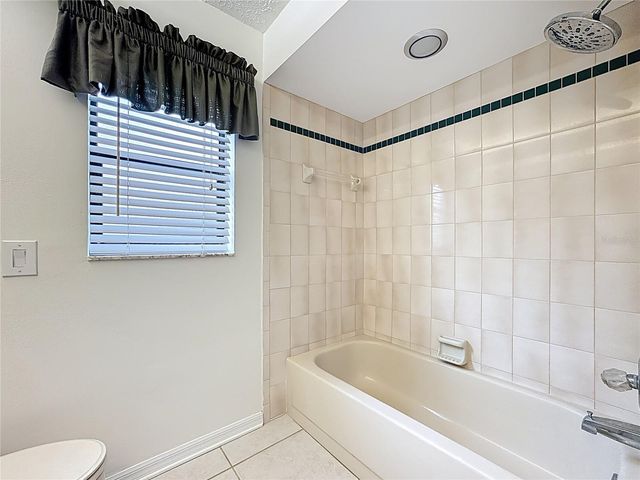 2414 BUCKHORN RUN DRIVE, Valrico, FL 33596