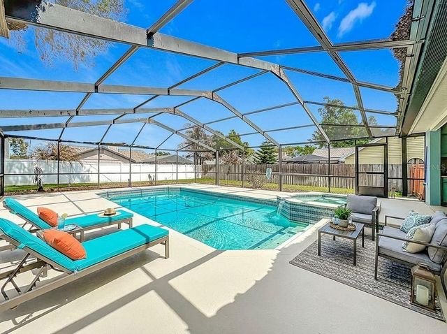 2414 BUCKHORN RUN DRIVE, Valrico, FL 33596