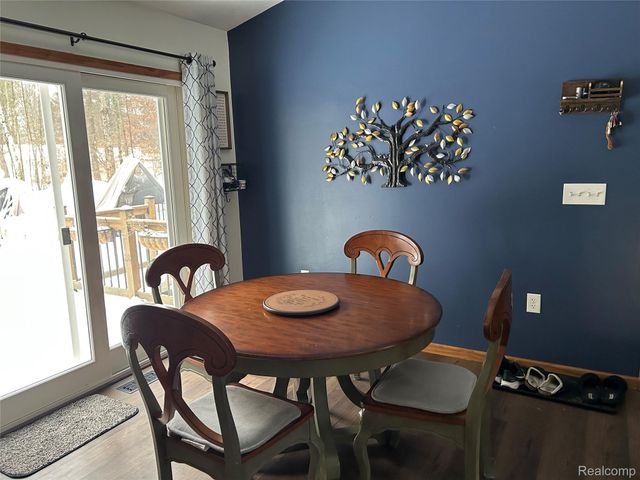 9642 Hummingbird Ct, Reynolds Township, MI 49329