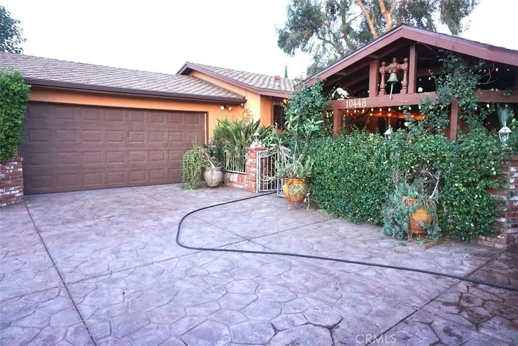 10448 Alabama, Chatsworth, CA 91311