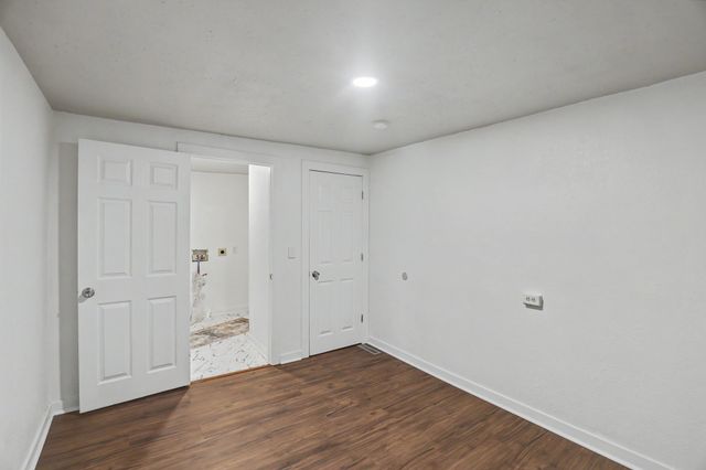 1413 E Vine Street, Des Moines, IA 50316