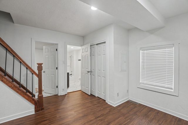 1413 E Vine Street, Des Moines, IA 50316