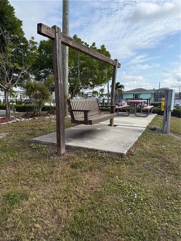 20720 Anchor DR, Estero, FL 33928