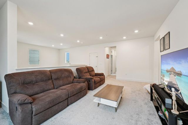 5342 Gatlin Dr, Tracy, CA 95377