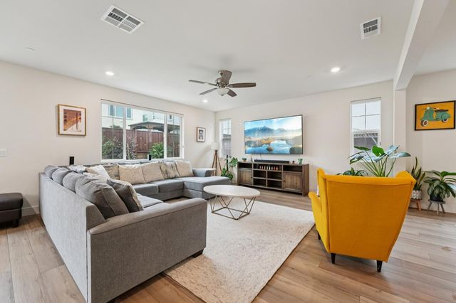 5342 Gatlin Dr, Tracy, CA 95377