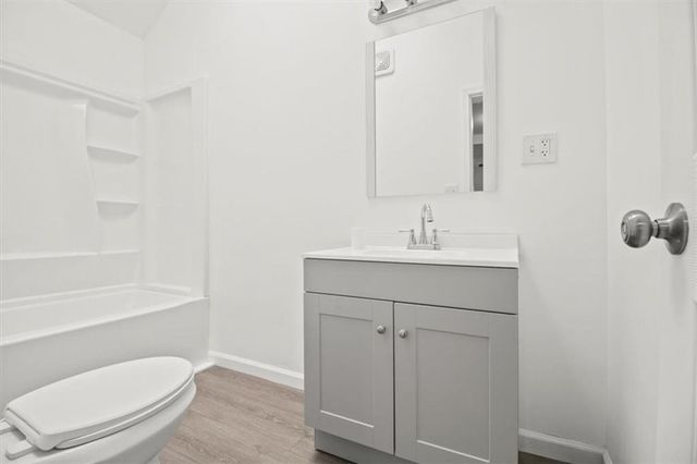 11800 Henry Street, Sugar Creek, MO 64054