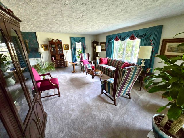 4027 Whitemark Court, Lexington, KY 40516