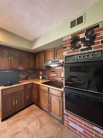 4027 Whitemark Court, Lexington, KY 40516